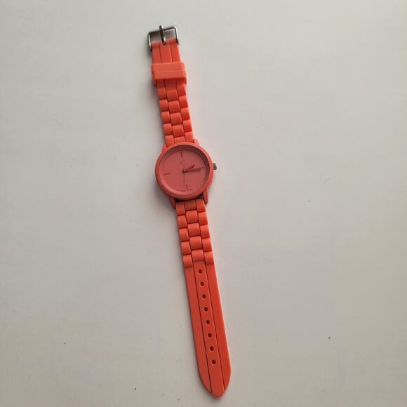 Vintage Watches Coral Silicone Watch Bold Monochrome Minimalist Quartz Style - Picture 1 of 10
